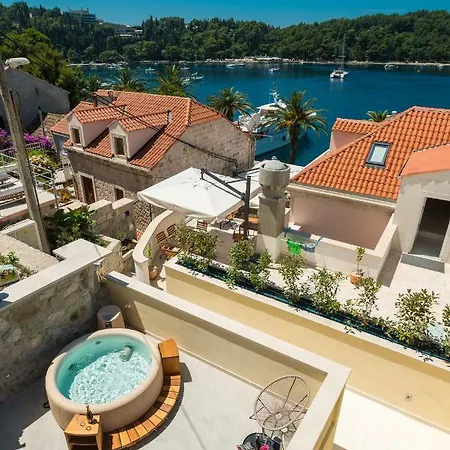 Casa Antika *