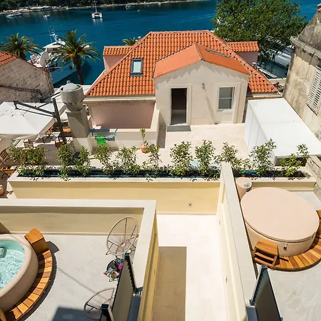 Casa Antika