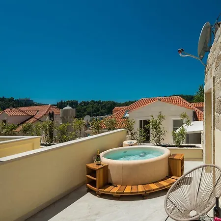 Casa Antika Apartment *