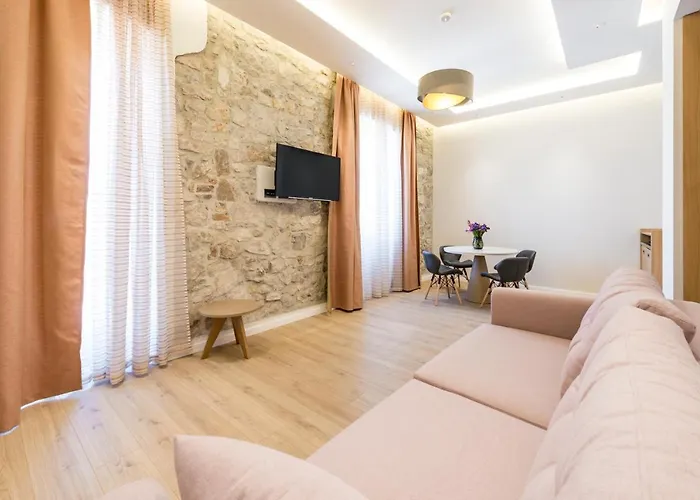 Casa Antika Apartment *