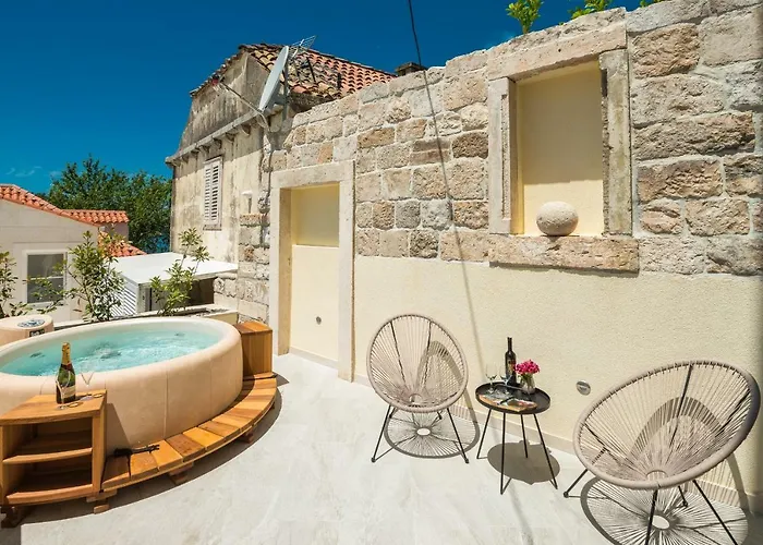 Casa Antika Apartment *