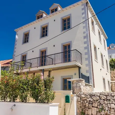 Casa Antika