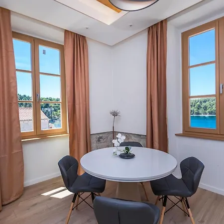 Apartament Casa Antika *