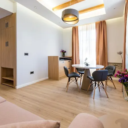 Casa Antika